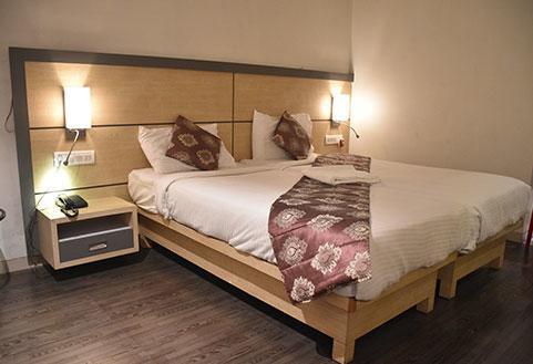Hotel South Coast Navi Mumbai Bagian luar foto