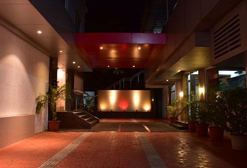Hotel South Coast Navi Mumbai Bagian luar foto