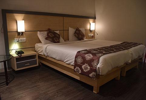 Hotel South Coast Navi Mumbai Bagian luar foto